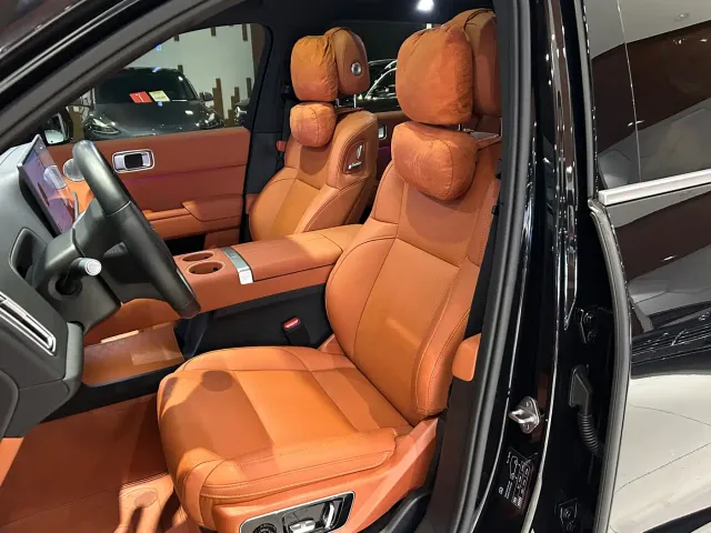 Li Auto L7 — Фото автомобиля 10