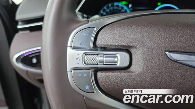 Genesis GV70 2.5T Бензин AWD — Фото автомобиля 12