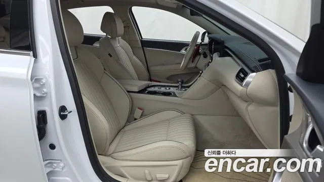 Genesis G70 New — Фото автомобиля 16