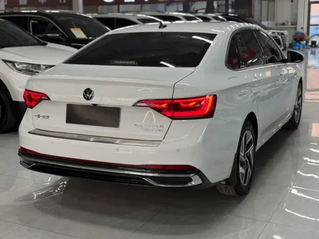 Volkswagen Sagitar — Фото автомобиля 4