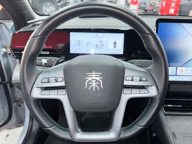 BYD Qin L — Фото автомобиля 16
