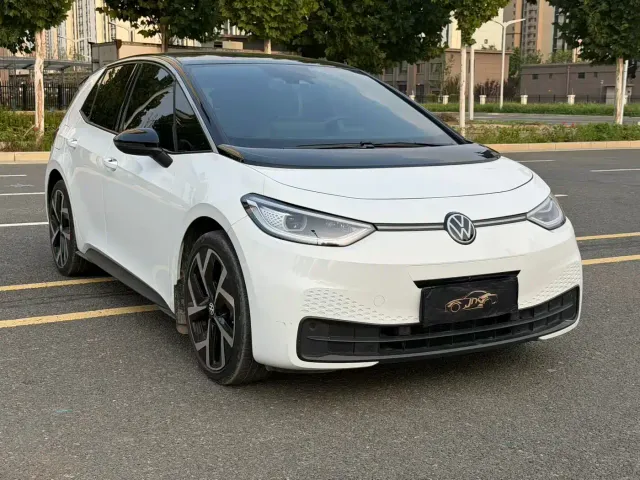 Volkswagen ID.3 — Фото автомобиля 3