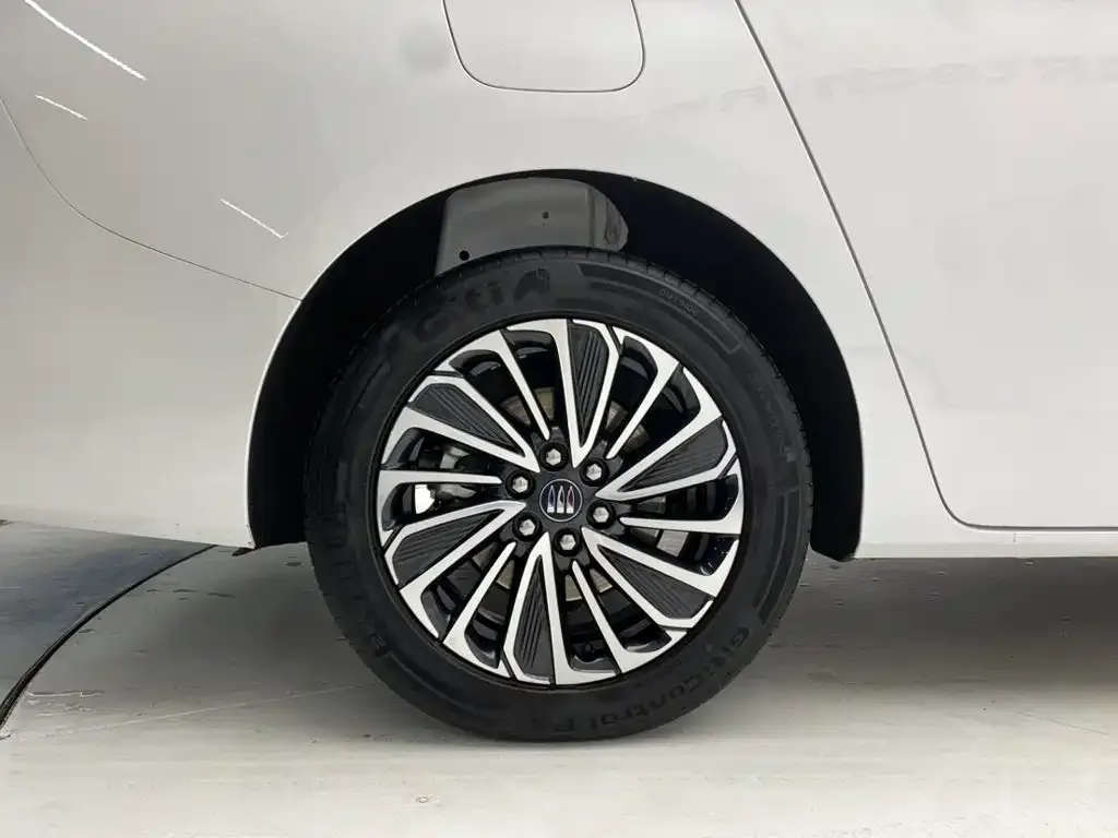 Buick Buick GL8 New Energy 2025 Land Honor Premium Edition 7-Seater — Фото автомобиля 11