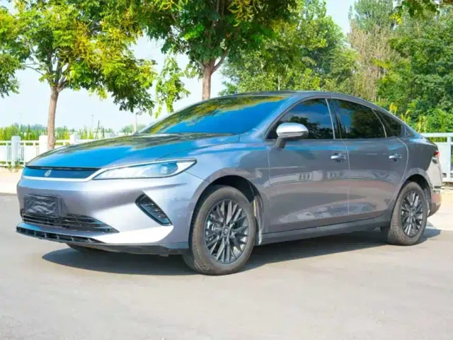 Фотография автомобиля — BYD Qin PLUS