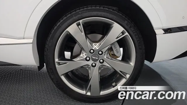 Genesis GV80 — Фото автомобиля 6