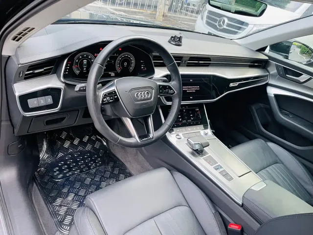 Audi A6L — Фото автомобиля 12