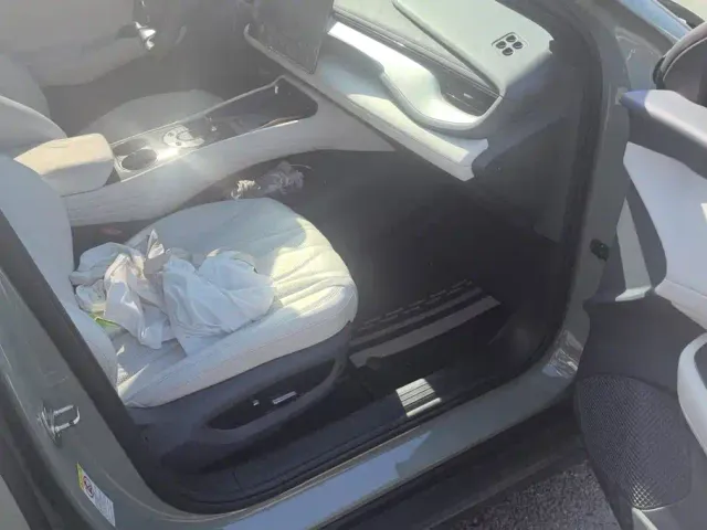 BYD Seal 06 GT — Фото автомобиля 8