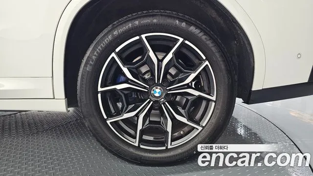 BMW X4 xDrive20i M Sport — Фото автомобиля 17