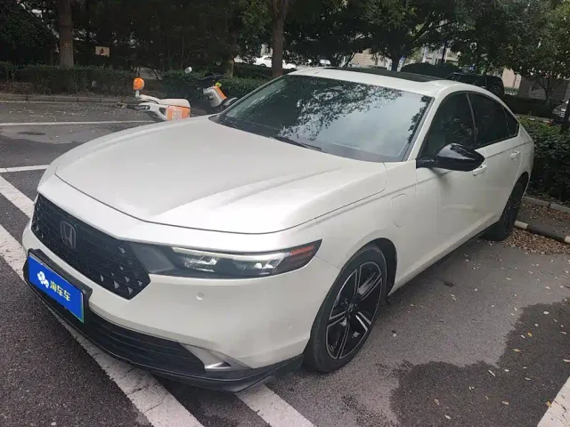 Фотография автомобиля — Honda Accord