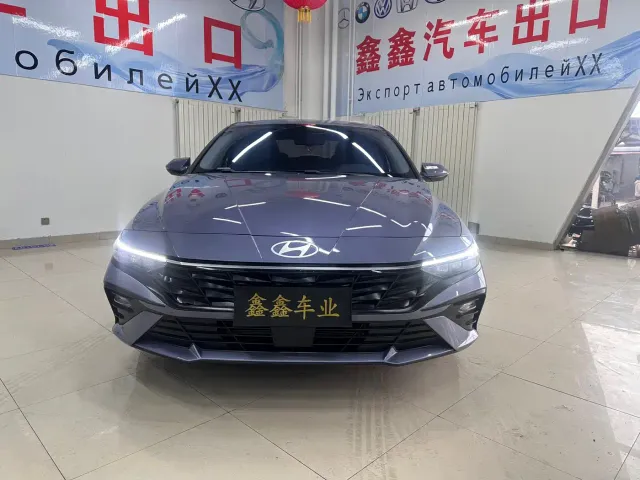 Hyundai Elantra — Фото автомобиля 2