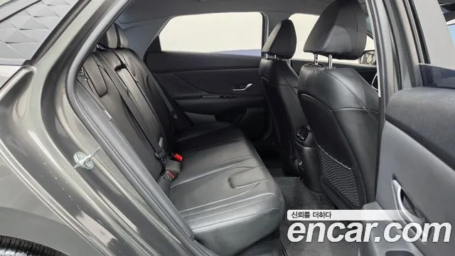 Hyundai Avante CN7 — Фото автомобиля 17
