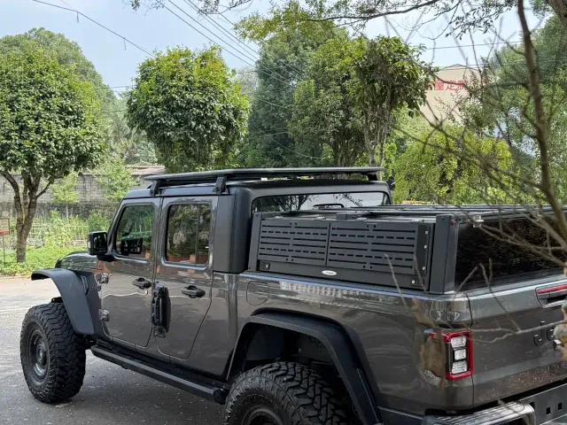 Jeep Gladiator — Фото автомобиля 9