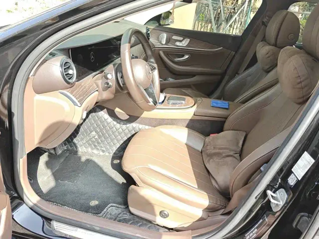 Mercedes-Benz E-Class — Фото автомобиля 9
