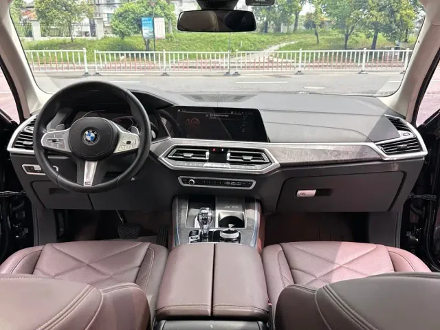 BMW X5 — Фото автомобиля 14