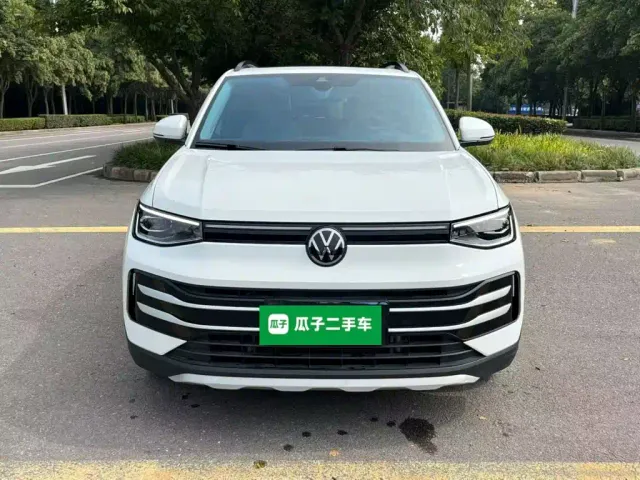 Volkswagen Tharu — Фото автомобиля 2