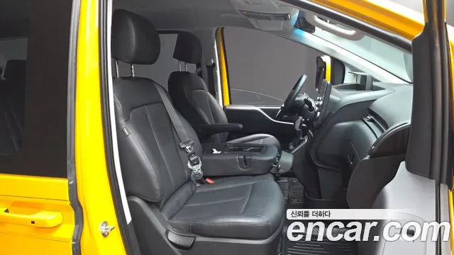 Hyundai Staria — Фото автомобиля 16