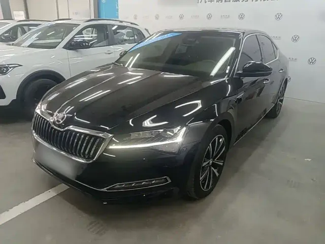 Фотография автомобиля — Skoda Superb