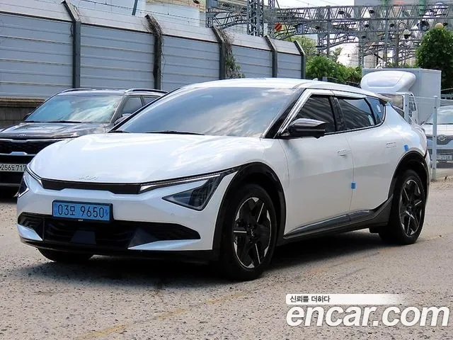 Kia EV6 — Фото автомобиля 2
