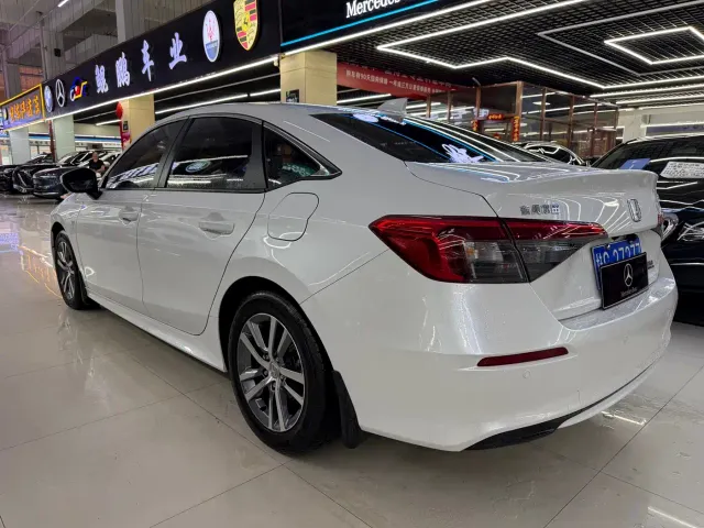 Honda Civic — Фото автомобиля 4