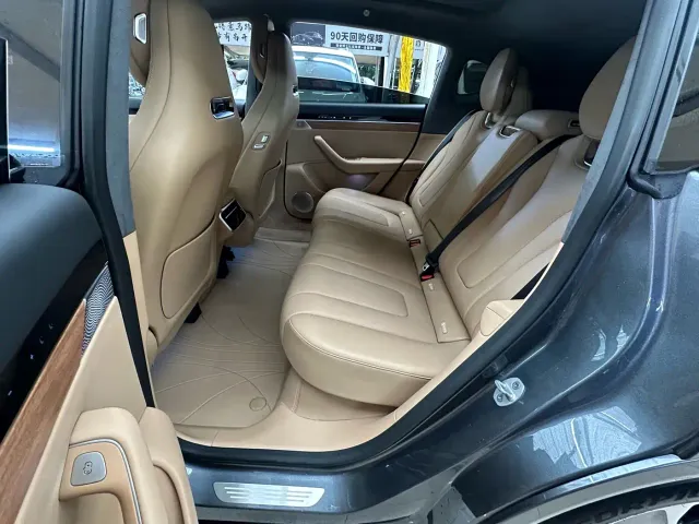 Li Auto i6 — Фото автомобиля 8
