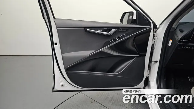 Kia Niro The All New — Фото автомобиля 13