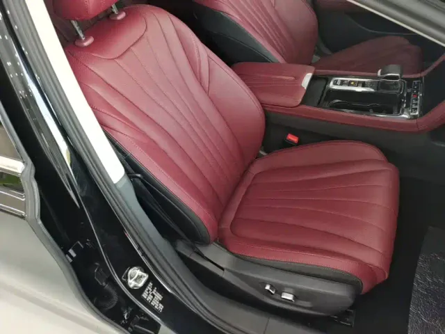 Hongqi H5 — Фото автомобиля 24