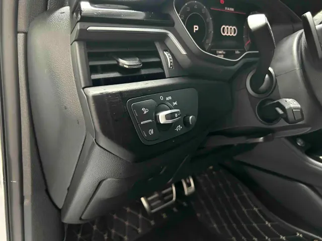 Audi A4L — Фото автомобиля 13