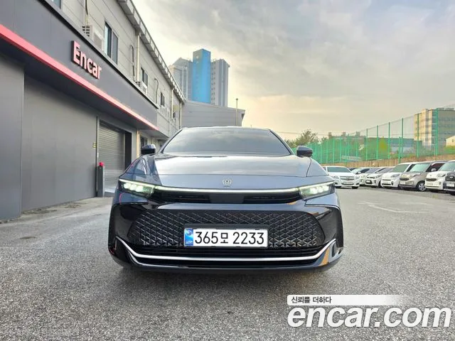 Toyota Crown — Фото автомобиля 3