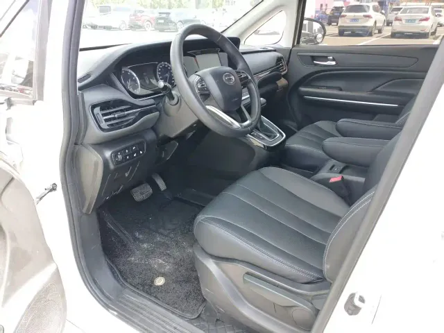 GAC Trumpchi M6 — Фото автомобиля 9