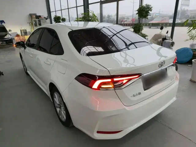 Toyota Corolla — Фото автомобиля 4