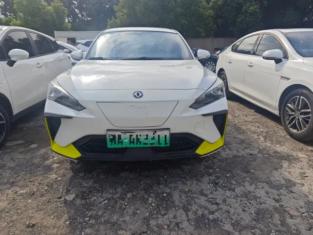 Dongfeng Fengshen E70 — Фото автомобиля 2