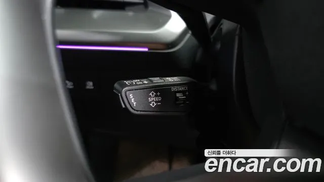Audi Q4 e-tron — Фото автомобиля 3