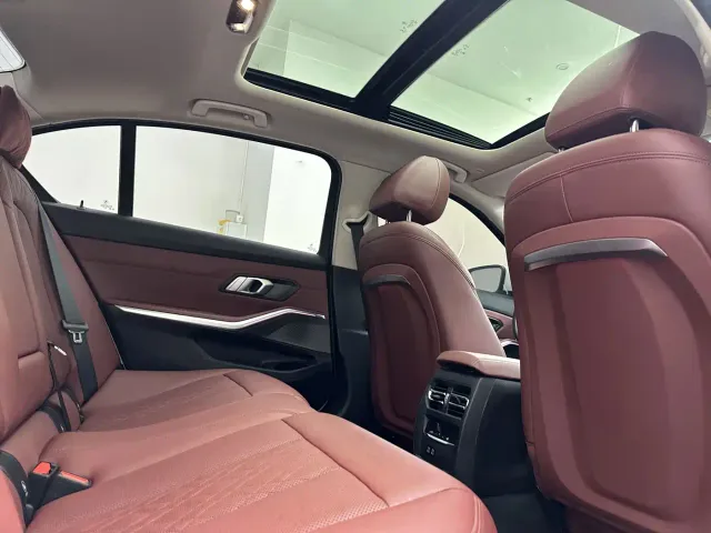 BMW 3 Series — Фото автомобиля 14
