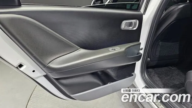 Hyundai Ioniq 6 — Фото автомобиля 25