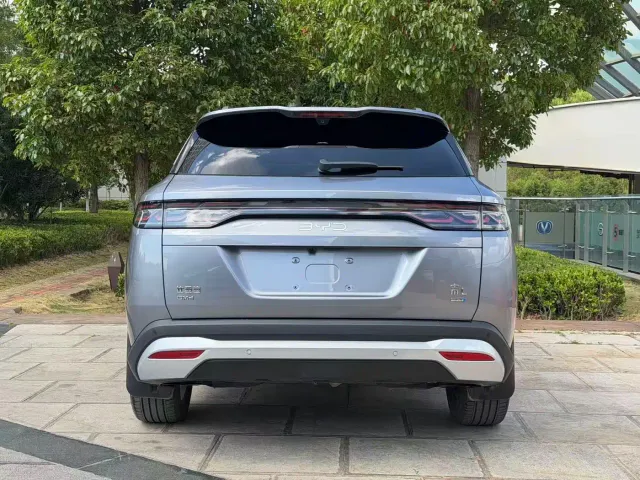 BYD Song L DM-i — Фото автомобиля 8