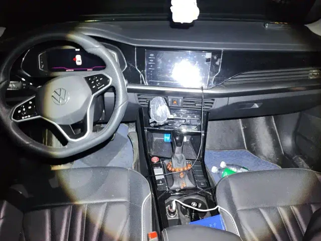 Volkswagen Passat — Фото автомобиля 13