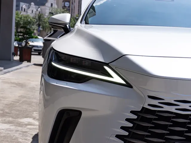 Lexus RX — Фото автомобиля 6