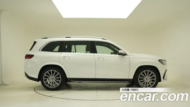 Mercedes-Benz GLS-Class — Фото автомобиля 19