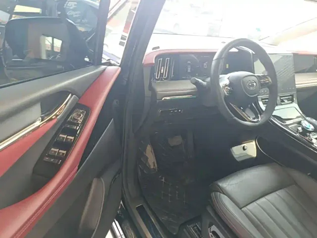 GAC Trumpchi E9 — Фото автомобиля 15