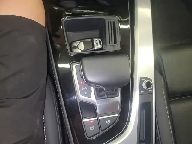 Audi A4L — Фото автомобиля 13