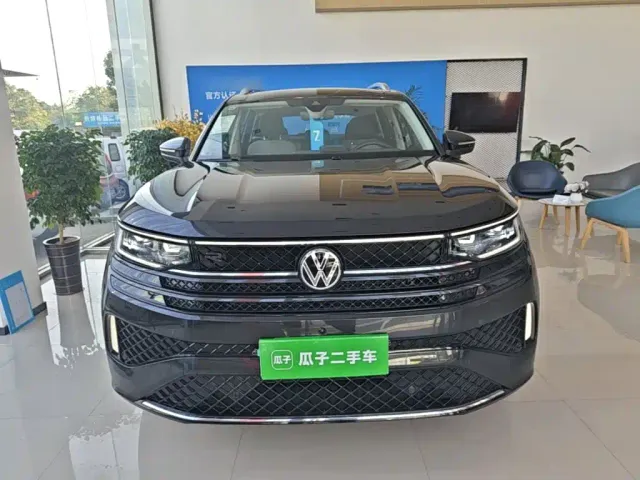 Volkswagen Talagon — Фото автомобиля 2