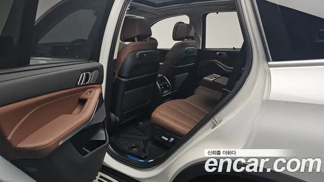 BMW X5 — Фото автомобиля 10