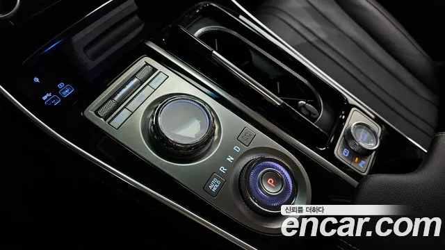 Genesis GV80 2.5T Бензин 2WD — Фото автомобиля 8