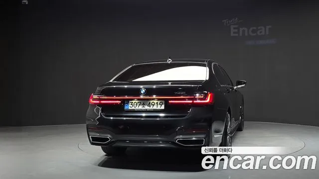 BMW 7-Series — Фото автомобиля 2