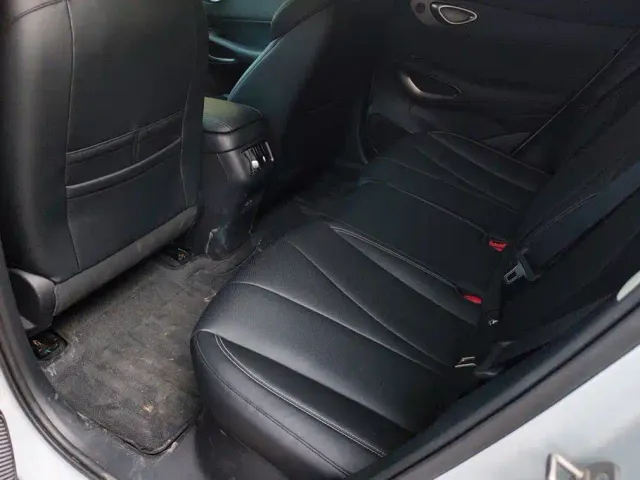 BYD Sealion 05 EV — Фото автомобиля 11