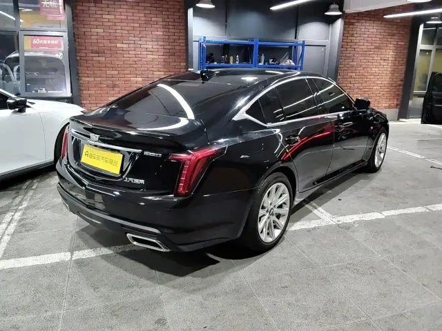 Cadillac CT5 — Фото автомобиля 4
