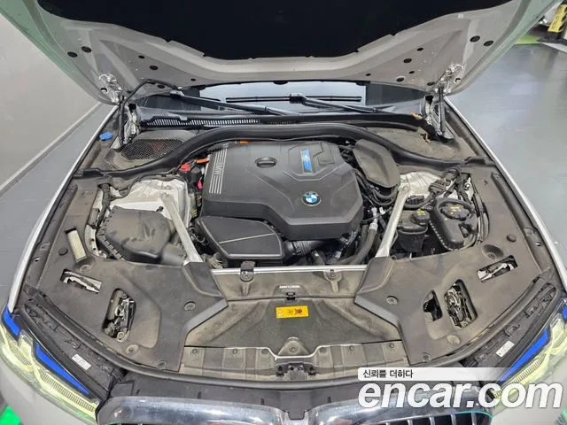 BMW 5 Series G30 — Фото автомобиля 6