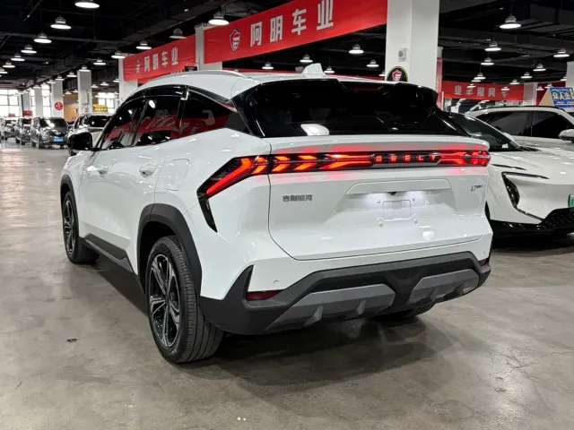 Geely Galaxy L7 — Фото автомобиля 5
