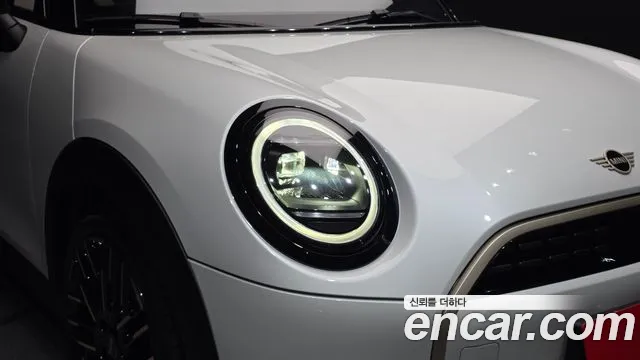 MINI Cooper 4th Gen — Фото автомобиля 7