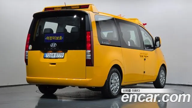 Hyundai Staria — Фото автомобиля 2